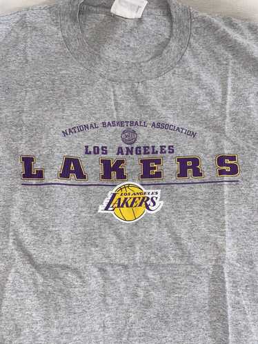L.A. Lakers × Vintage Vntg 2000s Lakers Logo Tee