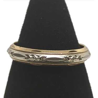 sz11 Engraved Gold band. 14k Two Tone White and Y… - image 1