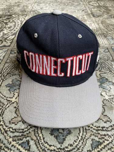 Collegiate × Ncaa × Vintage UCONN Huskies Snapback