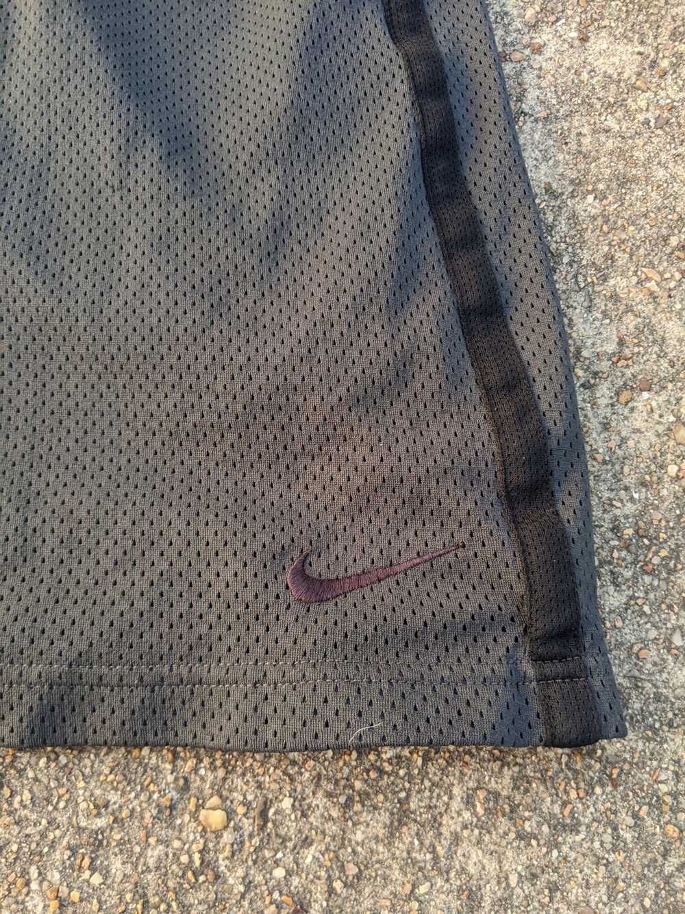 Nike Nike grey mesh sport shorts size XL shipping… - image 4