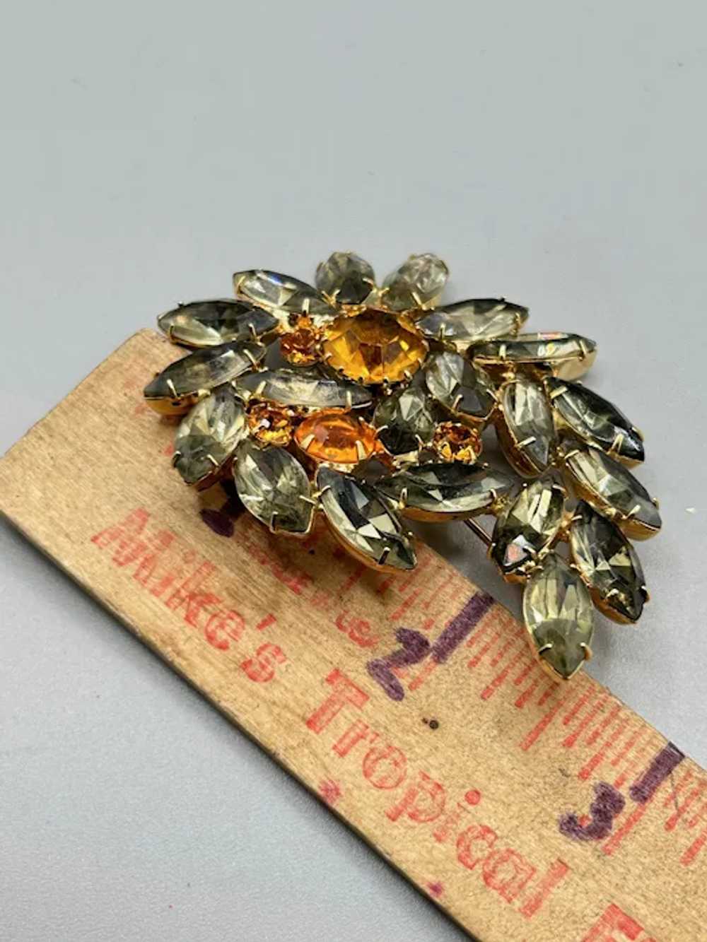 Vintage Rhinestones Brooch Smokey & Orange Glass … - image 8