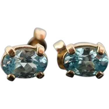 10k Blue Topaz STUD earrings. 10k Dainty oval Topa