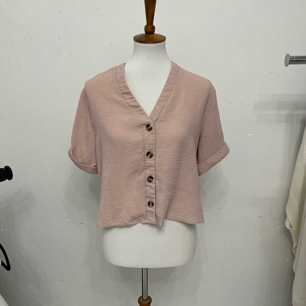Pink front button flowy cute casual semi-cropped … - image 1