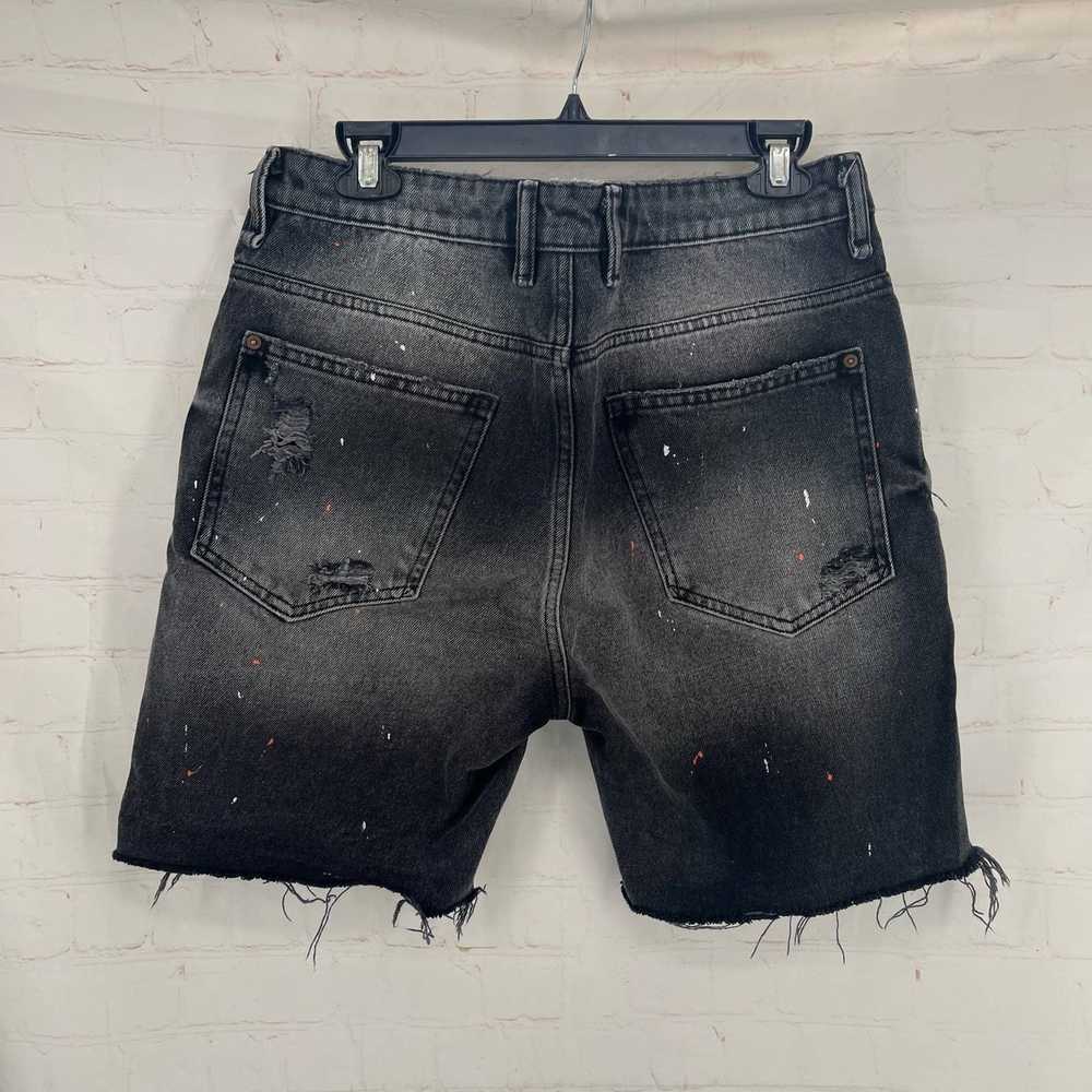 Zara Zara men black distressed denim shorts 30 - image 2