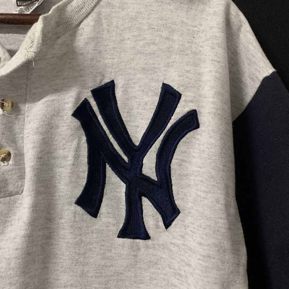 Genuine Merchandise By True Fan × MLB × New York … - image 2