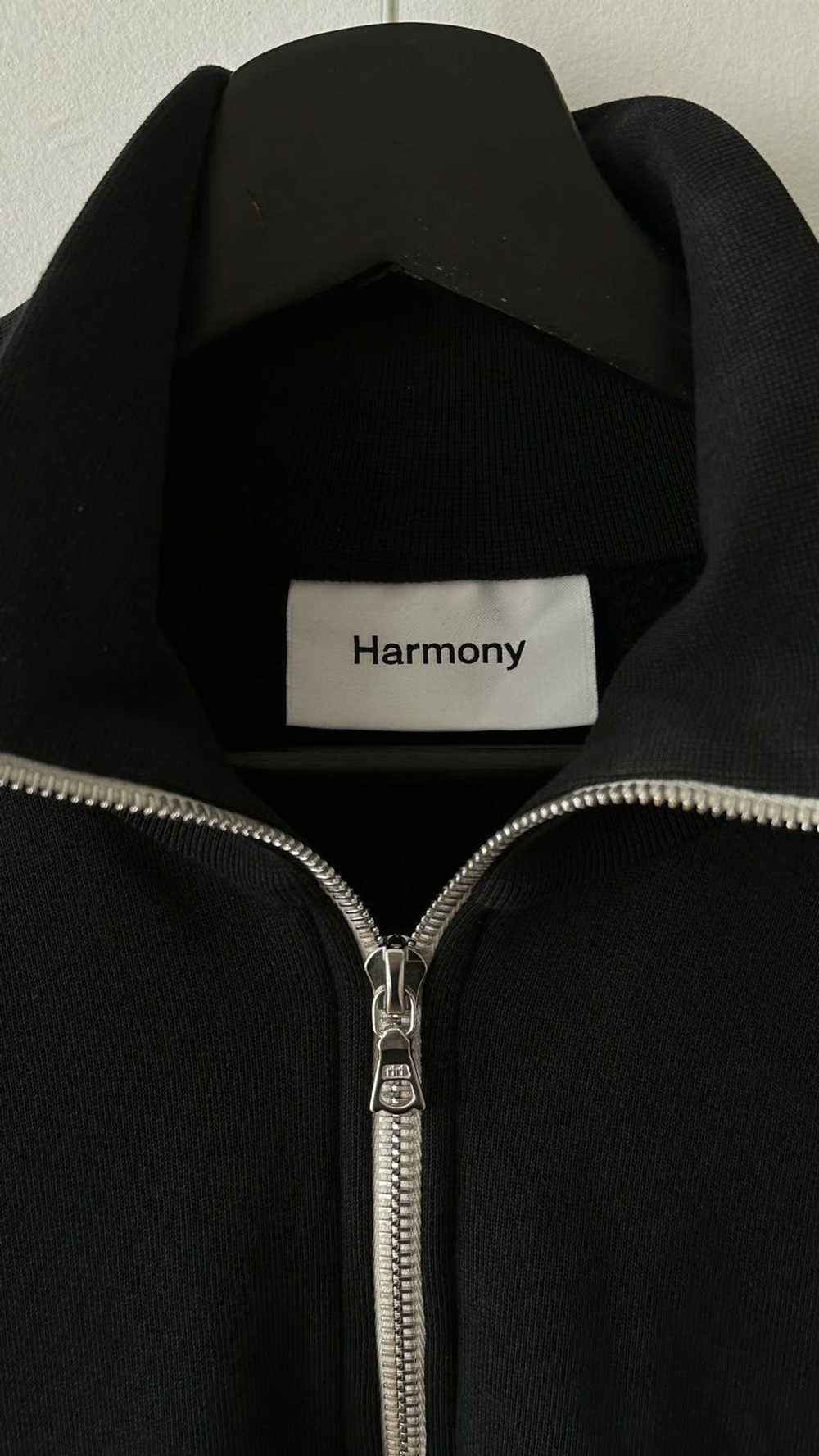 Harmony Paris Harmony Sofian - image 3