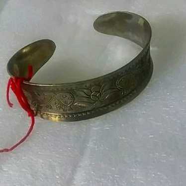 Vintage tibetan silver bangle - Gem