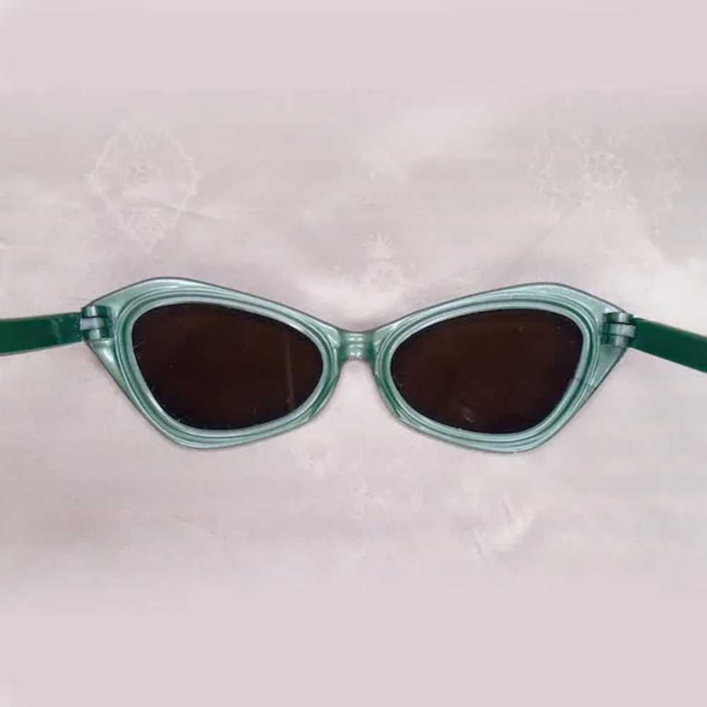 Retro Cateye Green Retro Marble Look Sunglasses - image 4