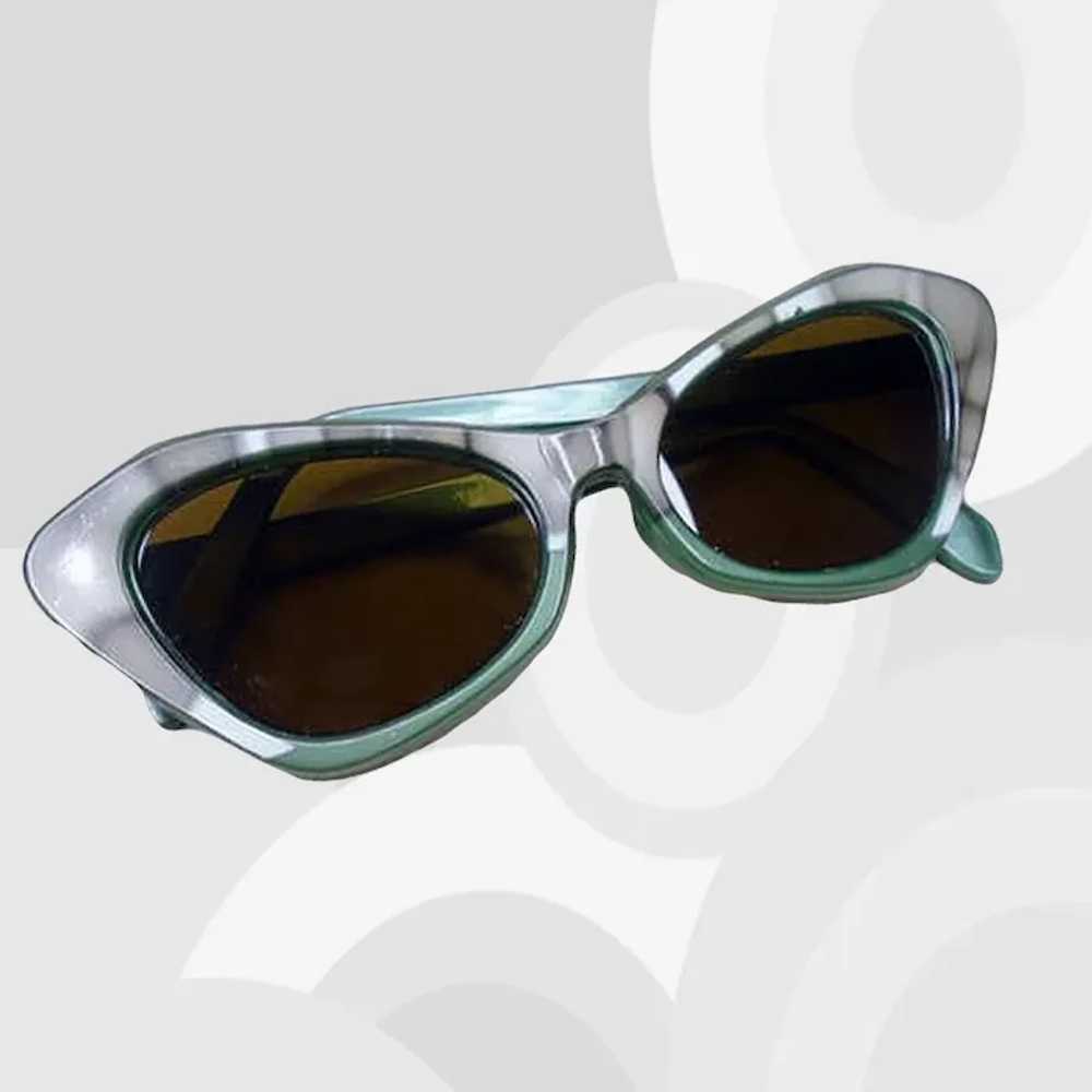 Retro Cateye Green Retro Marble Look Sunglasses - image 8