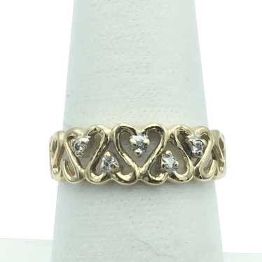 10K .05ctw Diamond Heart Fashion Ring