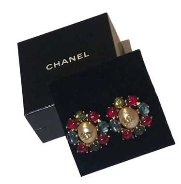 Chanel - Multicolor Gripoix & Faux Pearl Clover Earrings