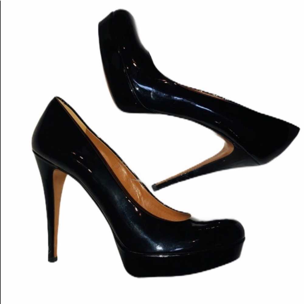 Gucci Gucci patent leather platform pumps - image 10