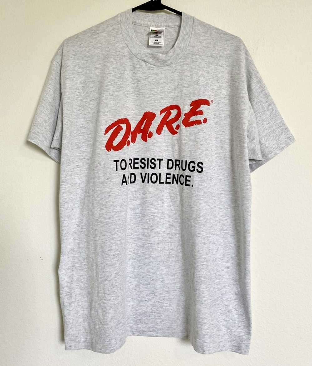 Vintage Vintage DARE Logo T Shirt Graphic Print S… - image 1