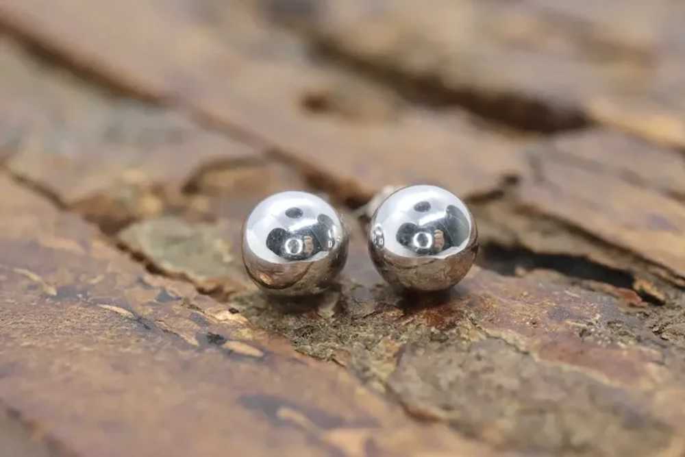 18k Gold Ball Dainty earrings. White Gold Jacmel.… - image 2