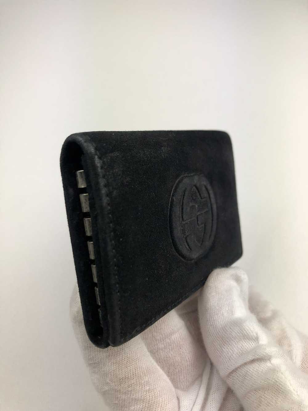 Gucci Gucci suede GG leather key holder - image 7