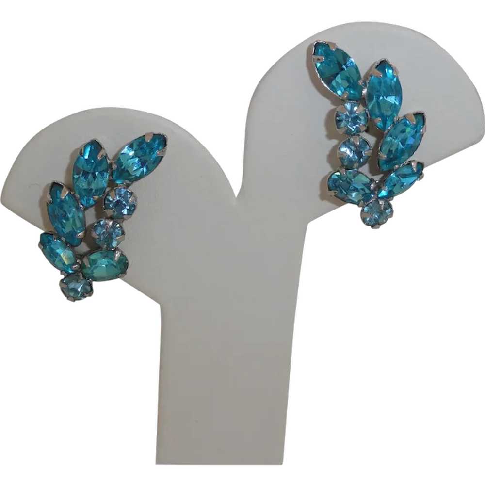 Vintage Weiss Blue Rhinestone Clip Earrings - image 1