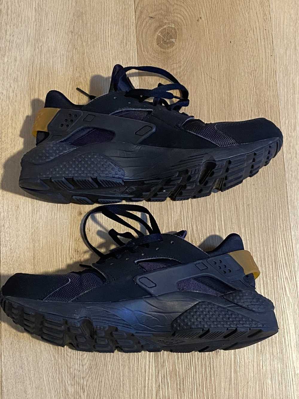 Nike Nike Air Huarache Black - image 2