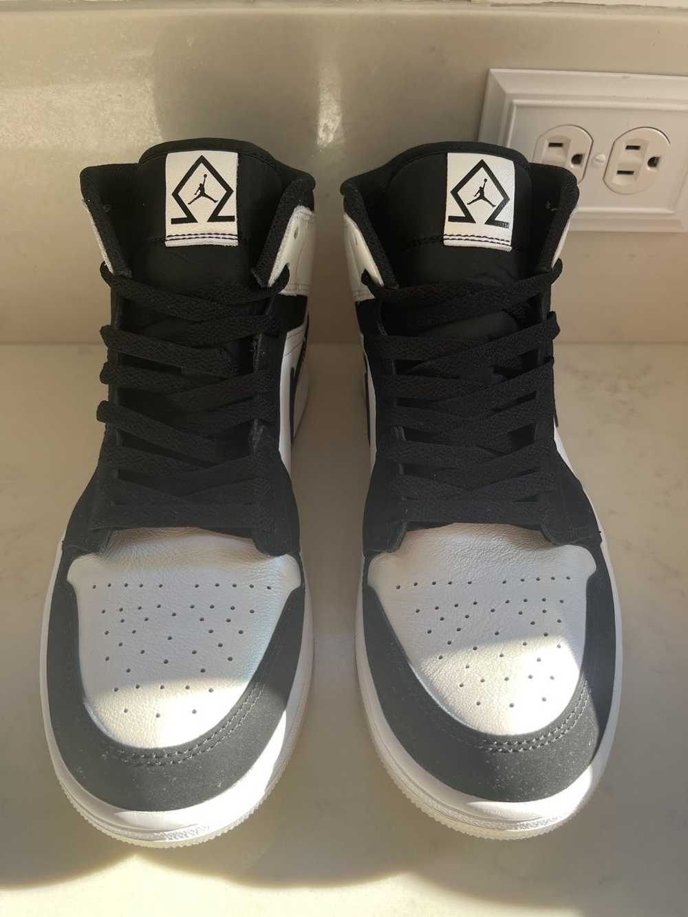 Nike 2022 Air Jordan 1 Mid SE 'Diamond' - image 3