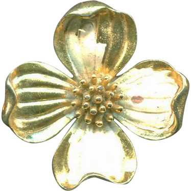 Trifari Gold Tone Metal and White Enamel Daisy Pin - image 1