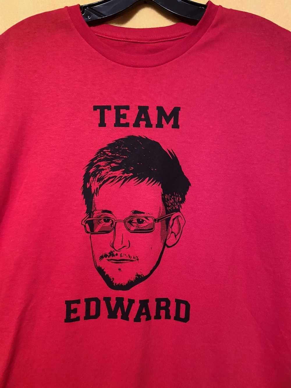 Vintage Edward Snowden Tee - image 2
