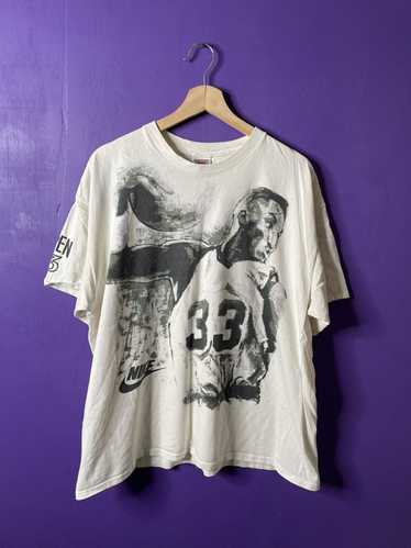 Vintage Nike Scottie Pippen Player White T Shirt (Size L, Fits Slim) NWOT —  Roots
