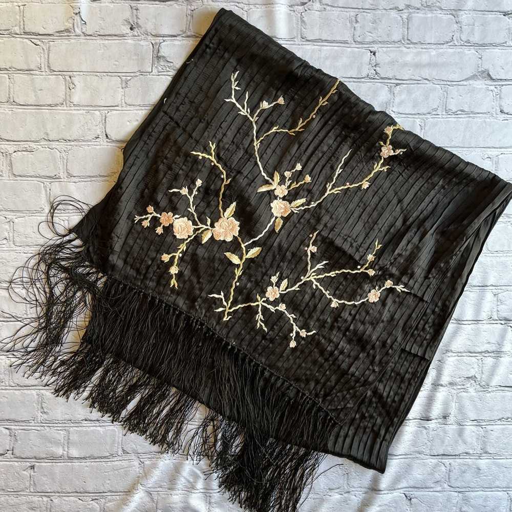 Vintage Vintage Oversized Embroidered Black Flora… - image 4