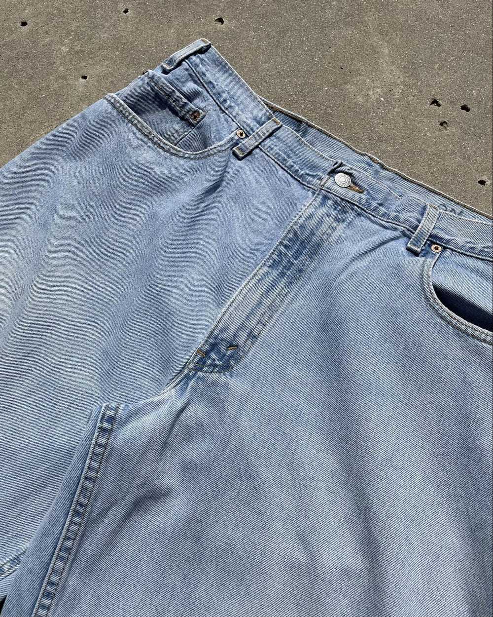 Vintage Vintage Levi’s 550 Light Denim Jeans - image 2