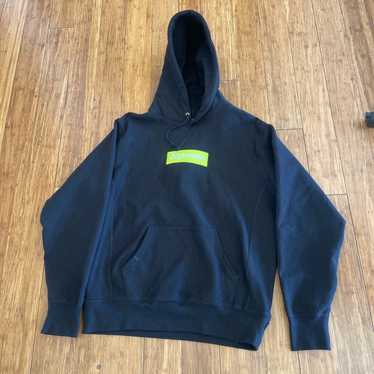 Supreme Box Logo Hoodie (FW 17) XL for Sale in Pittsburgh, PA