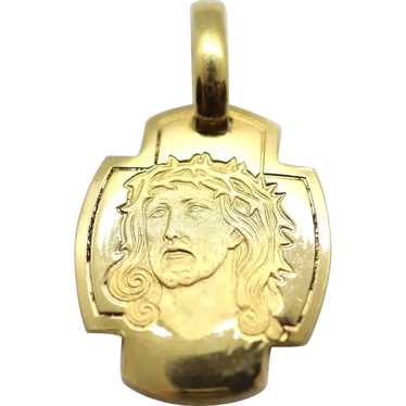 Vintage 18k Yellow Gold Jesus Pendant. Image of Je