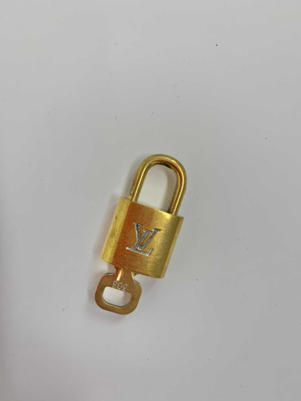 Louis Vuitton Vintage Locket & Key - image 2