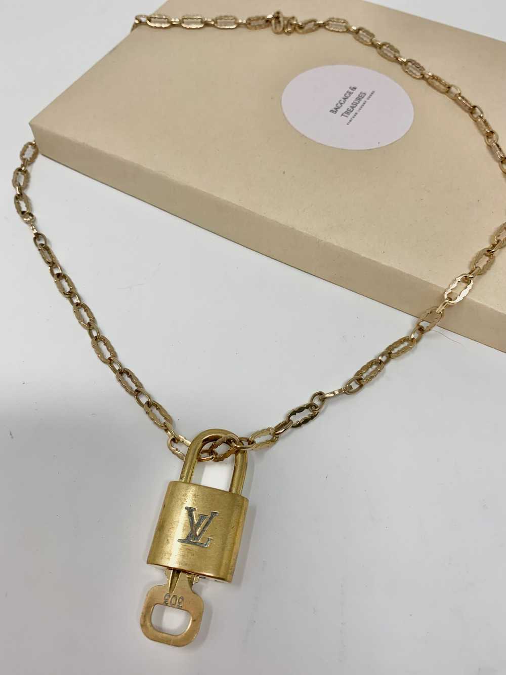 Louis Vuitton Vintage Locket & Key - image 6