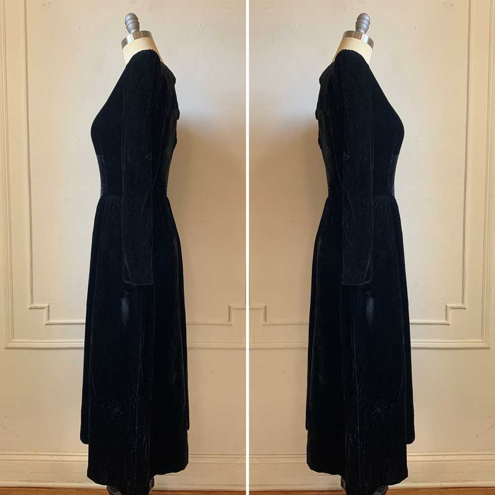 Vintage 80s Black Velvet Long Sleeve Bow Dress - image 3