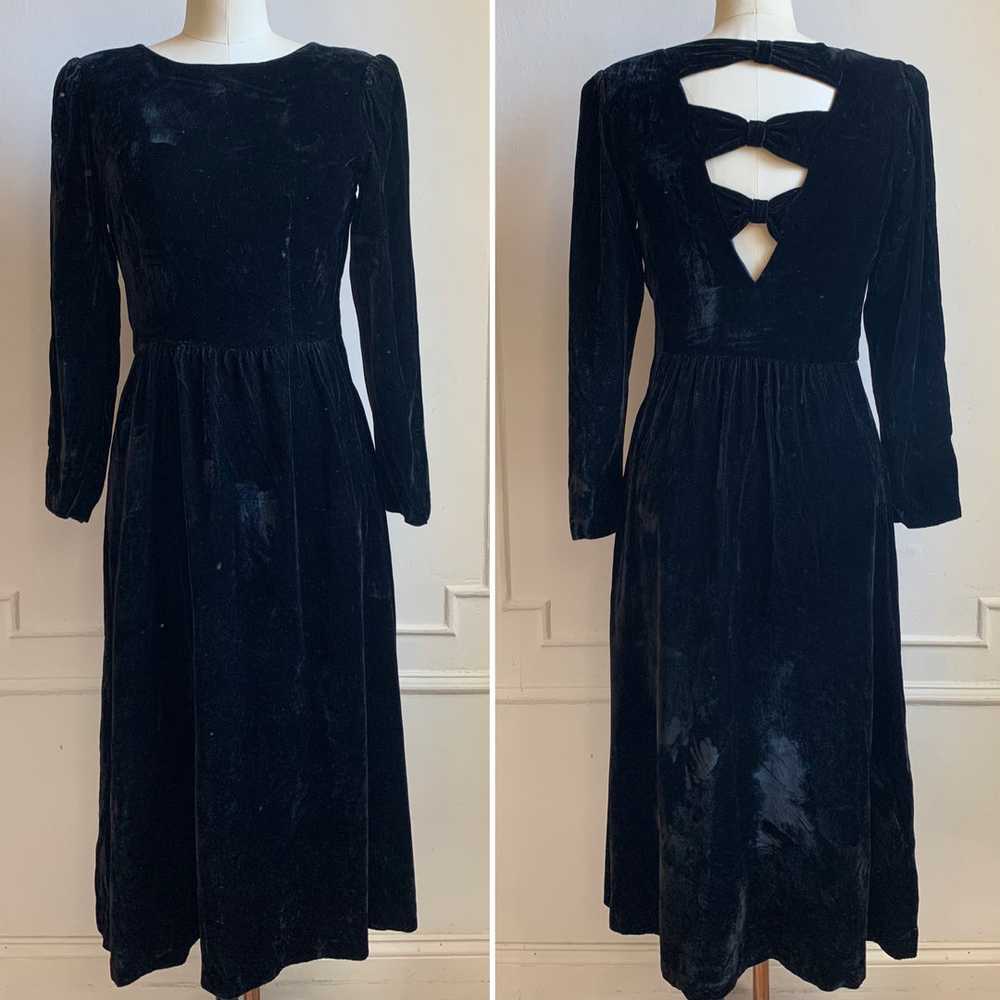 Vintage 80s Black Velvet Long Sleeve Bow Dress - image 4
