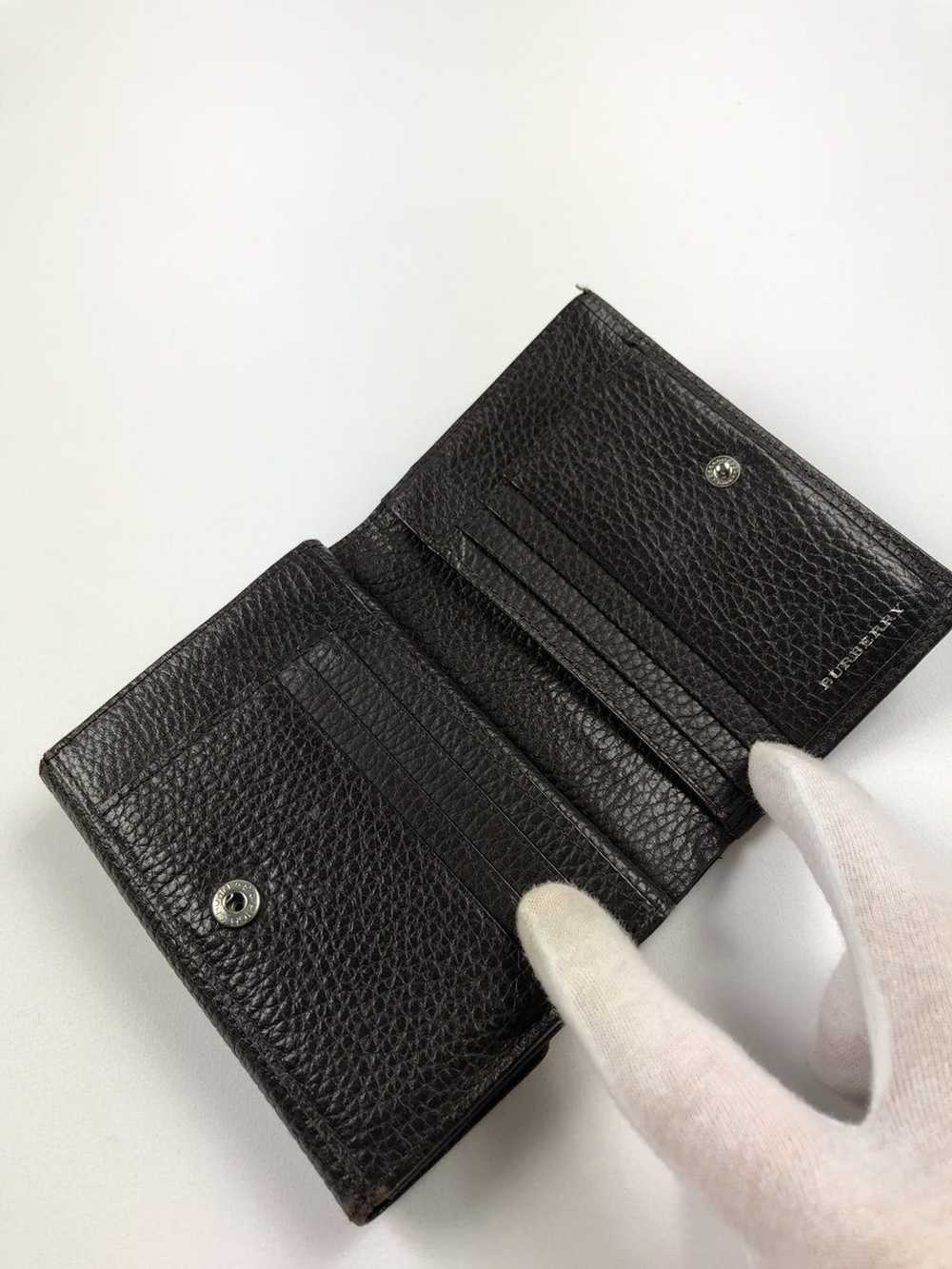 Burberry Burberry brown leather check wallet - image 4