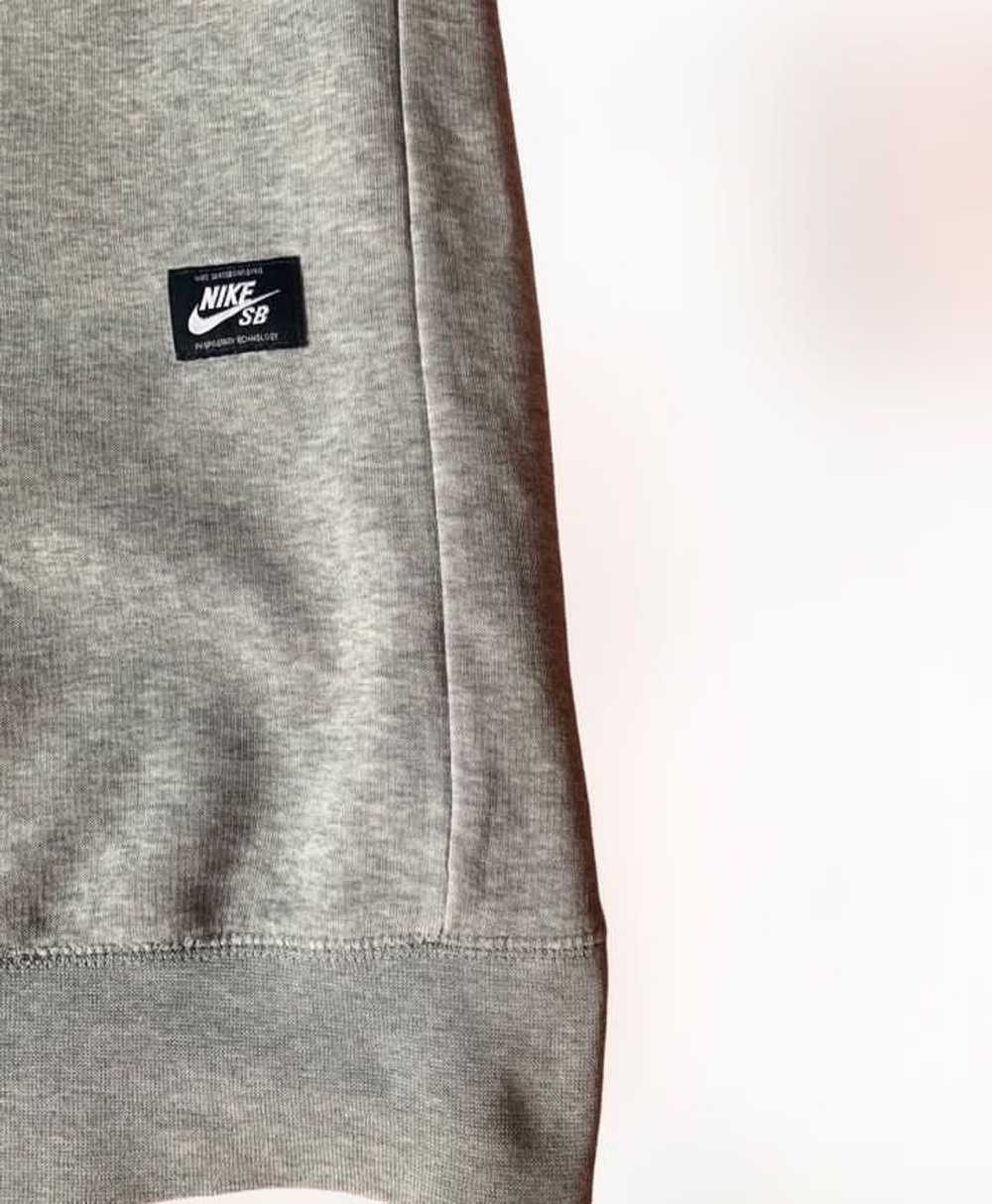 Nike × Streetwear × Vintage NIKE SB SWEATSHIRT - image 4