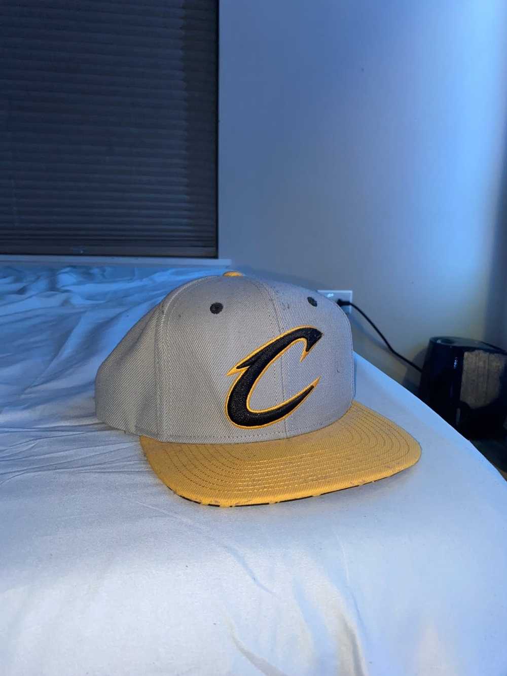 Vintage vintage cleveland cavaliers snapback - image 1