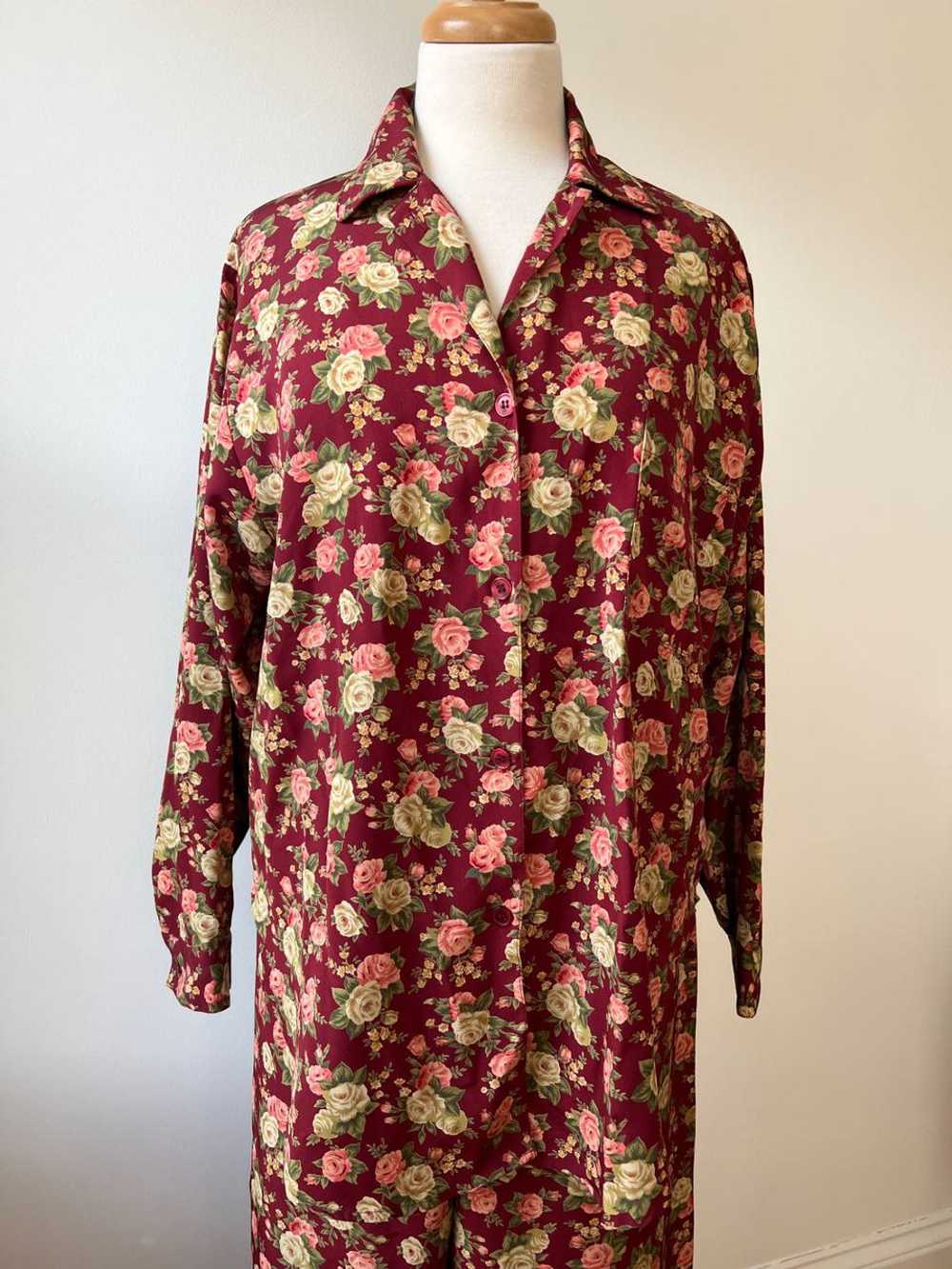 Victoria's Secret Rose print pajama set Gold crow… - image 2