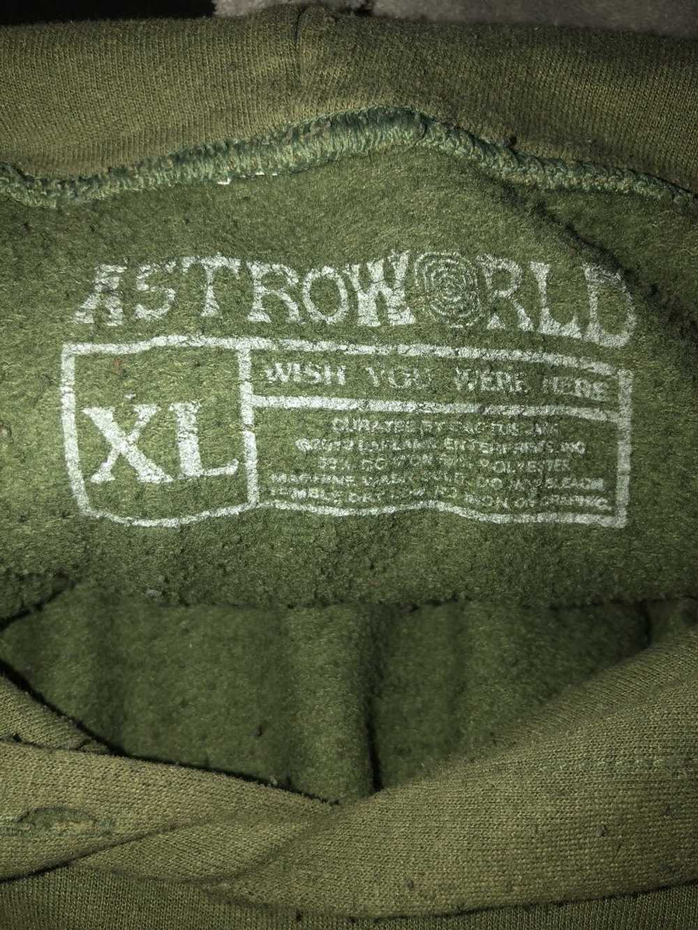 Travis Scott Astro Hoodie - image 3