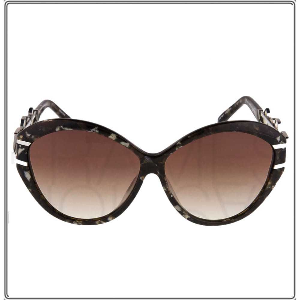 Linda Farrow Sunglasses - image 2