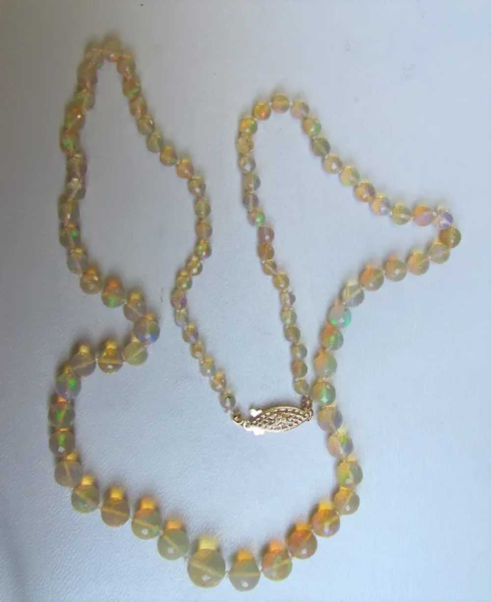 Graduated Strand Opal Bead Necklace 14K Clasp 21" - image 9