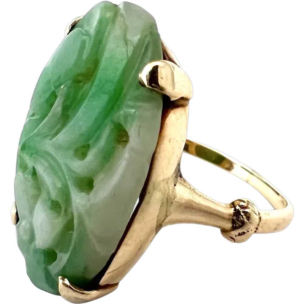 Vintage c 1950s. 10k Gold Carved Jadeite Jade Ring - image 1