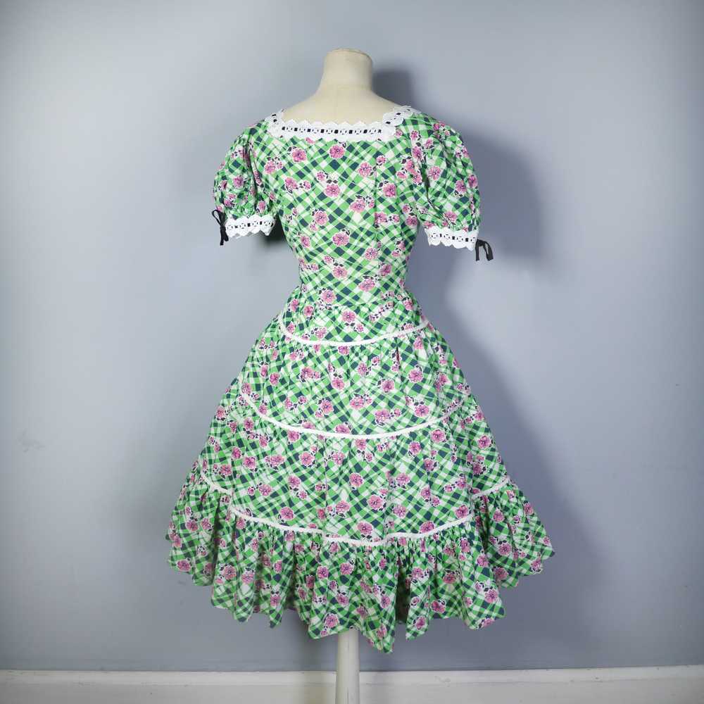 50s GREEN FLORAL CHECK DRESS WITH TIERED FULL SKI… - image 11