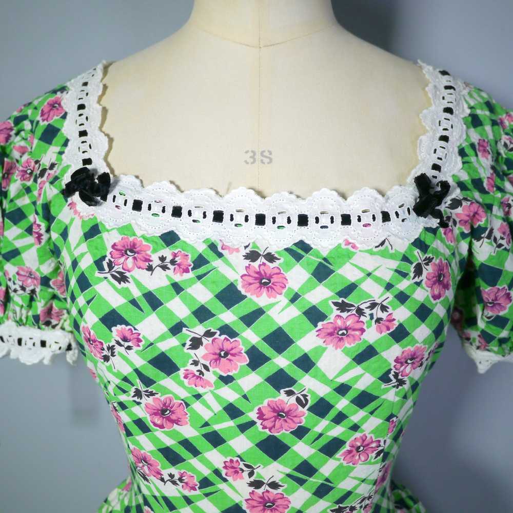 50s GREEN FLORAL CHECK DRESS WITH TIERED FULL SKI… - image 7