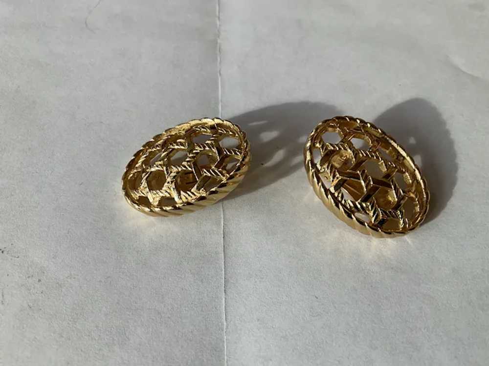 Christian Dior Honeycomb Clip On Earrings - image 5
