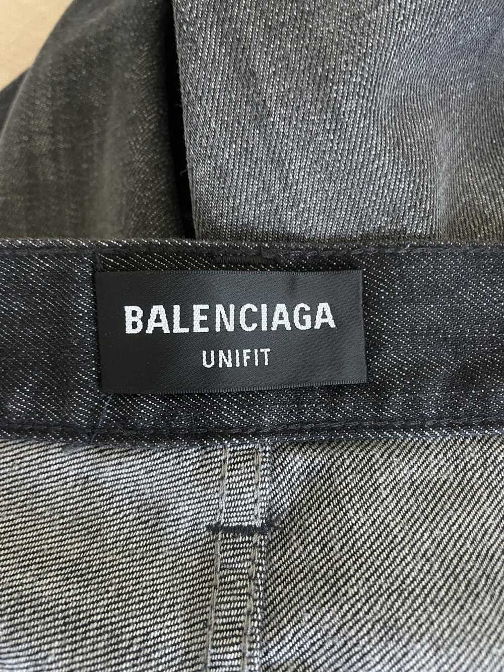 Balenciaga (SOLD!) Balenciaga Destroyed Baggy Jea… - image 5