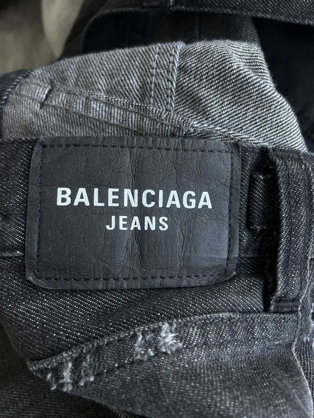 Balenciaga (SOLD!) Balenciaga Destroyed Baggy Jea… - image 6