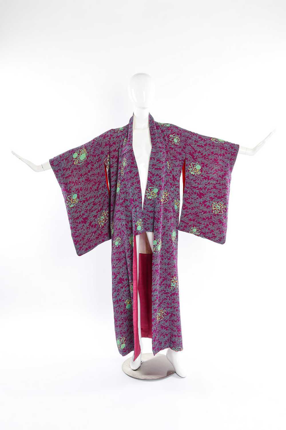 Japanese Floral Leaf Kimono - image 1