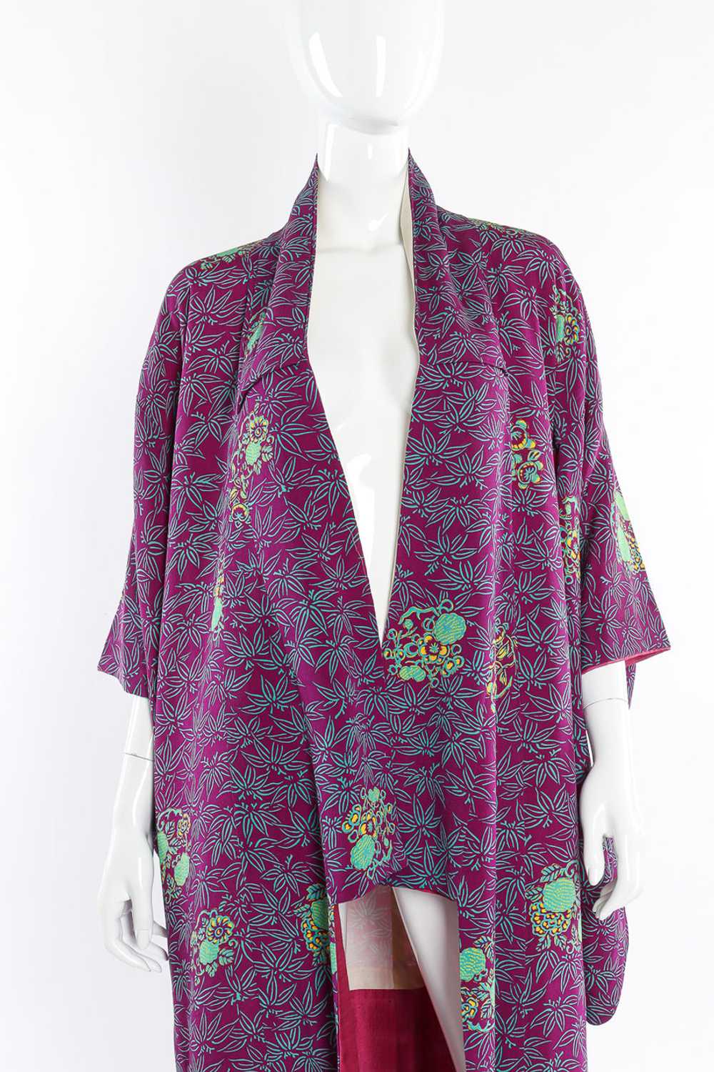 Japanese Floral Leaf Kimono - image 5