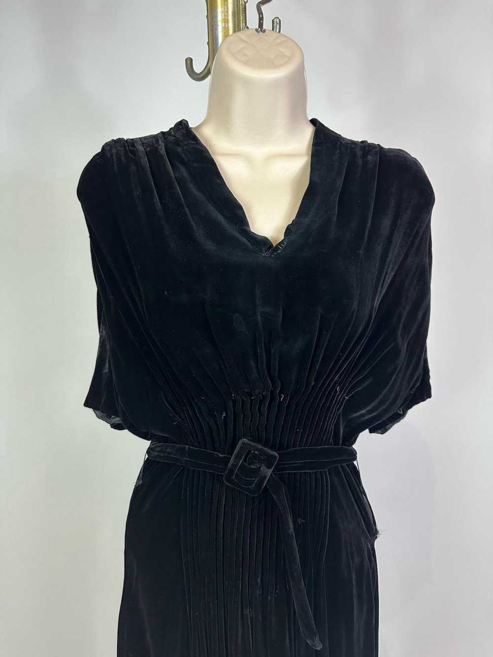 1930s - 1940s Black Silk Velvet Pintucked Dress - image 2