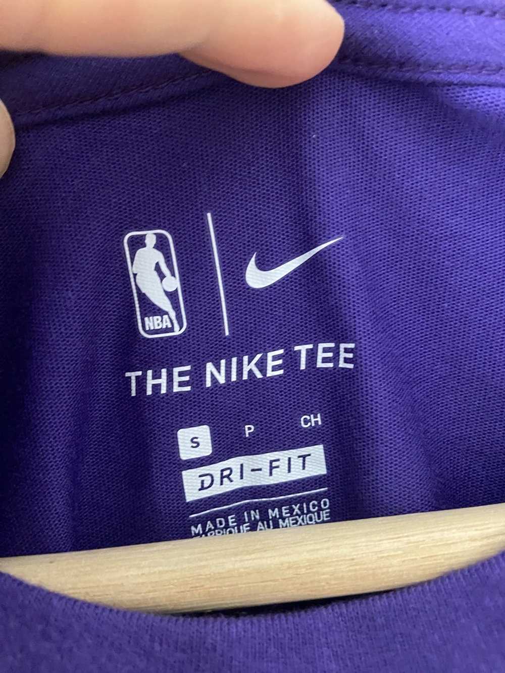 Nike Nike Los Angeles Lakers NBA logo SAMPLE unre… - image 6